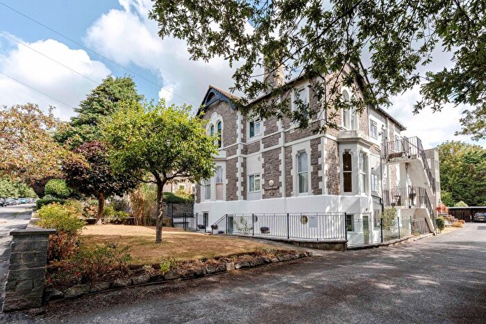 3 Bedroom Flat For Sale In Munscroft Court, Montpelier, Weston-Super-Mare], BS23