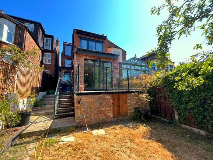 2 Bedroom Flat To Rent In Sutton Road, Muswell Hill, N10