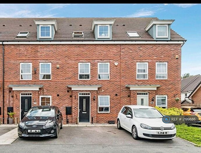 3 Bedroom Terraced House To Rent In Tipton, Tipton, DY4