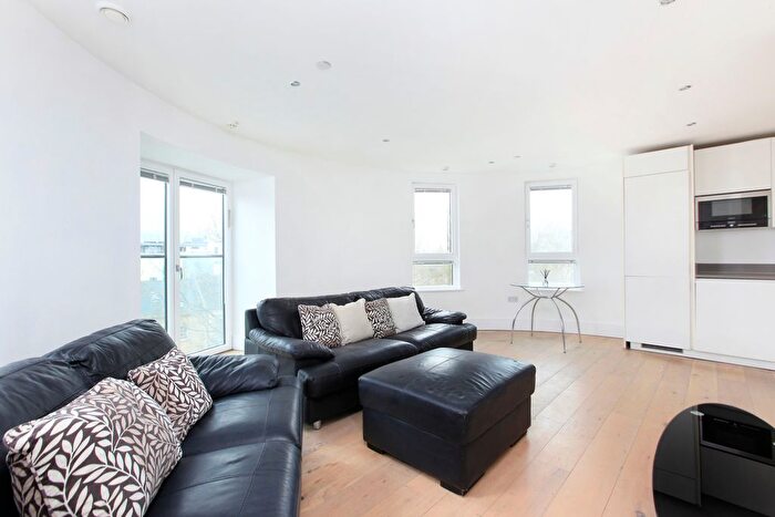 2 Bedroom Flat To Rent In Library Building, St Luke's Avenue, SW4