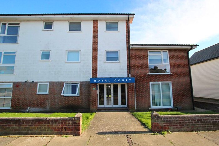1 Bedroom Flat To Rent In Royal Court, Pier Avenue, Whitstable, CT5