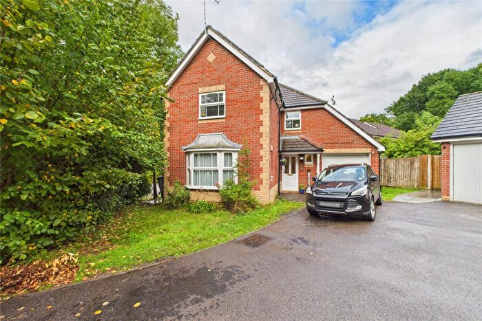 4 Bedroom Detached House For Sale In Hitherhooks Hill, Binfield, Bracknell, Berkshire, RG42