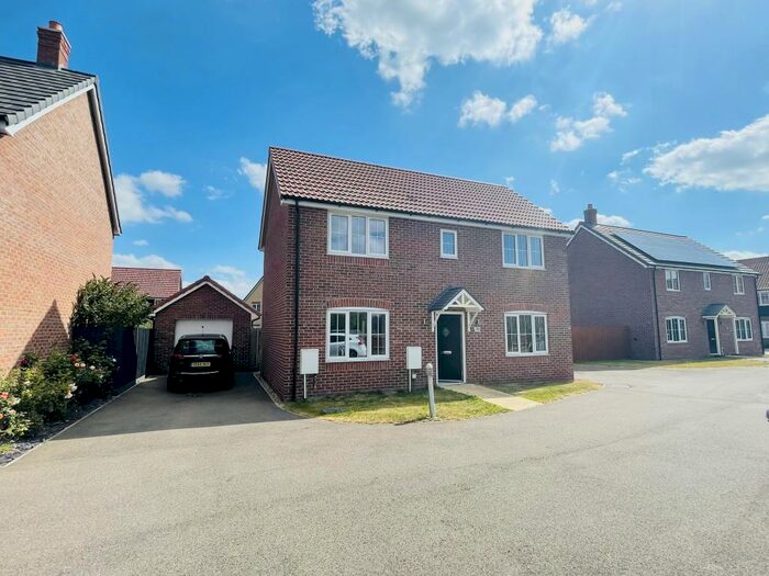 3 Bedroom House To Rent In Willow Court, Cowbit, Spalding, PE12