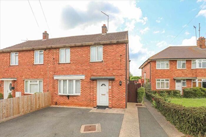 2 Bedroom Semi-Detached House To Rent In Northumberland Road, Kettering, NN15