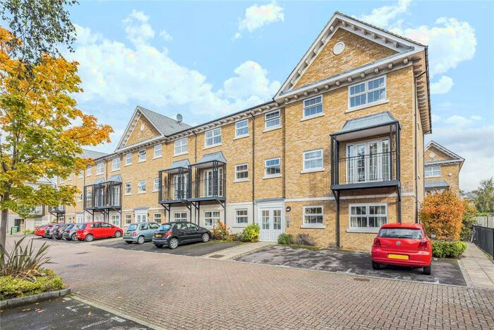 2 Bedroom Apartment To Rent In Reliance Way, Oxford., OX4