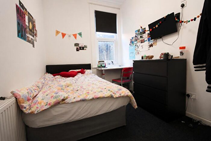 7 Bedroom House To Rent In Cardigan Road, Leeds, LS6