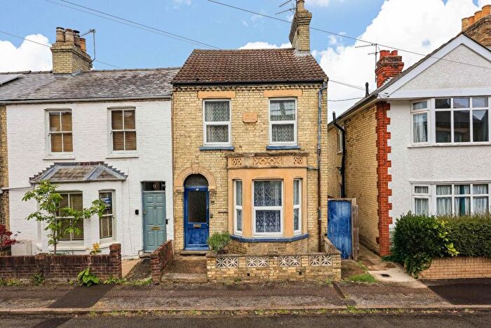 2 Bedroom End Of Terrace House For Sale In Priory Street, Cambridge, CB4