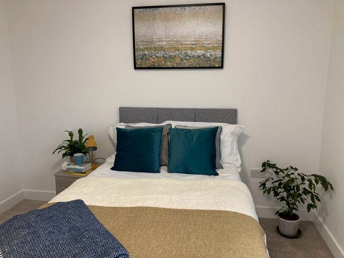 House Of Multiple Occupation To Rent In Violet Close, Corby, NN18