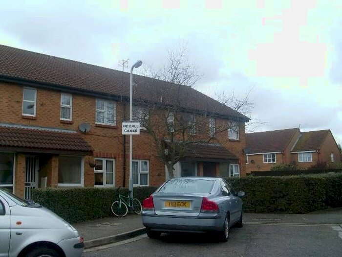 1 Bedroom Flat To Rent In Abbotswood Way, Hayes, Middlesex, UB3