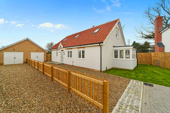 3 Bedroom Chalet For Sale In Plot, Ladbrook Meadow, Hintlesham, IP8