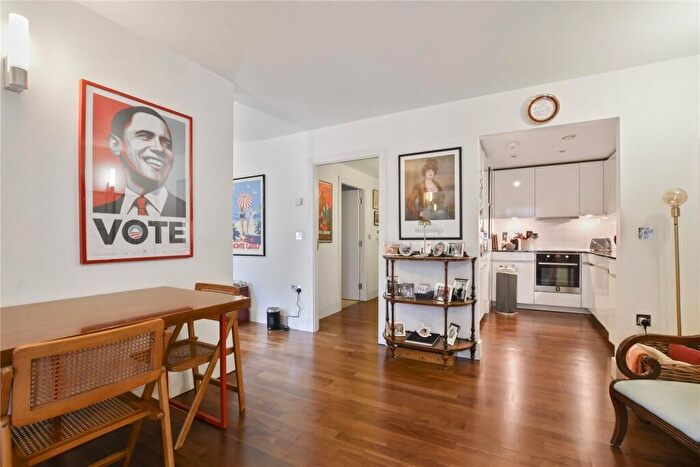 1 Bedroom Flat To Rent In Weymouth Street, Marylebone, London, W1W