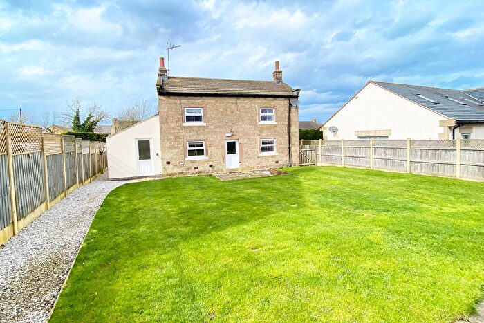 3 Bedroom Detached House For Sale In Hollins Lane, Hampsthwaite, HG3