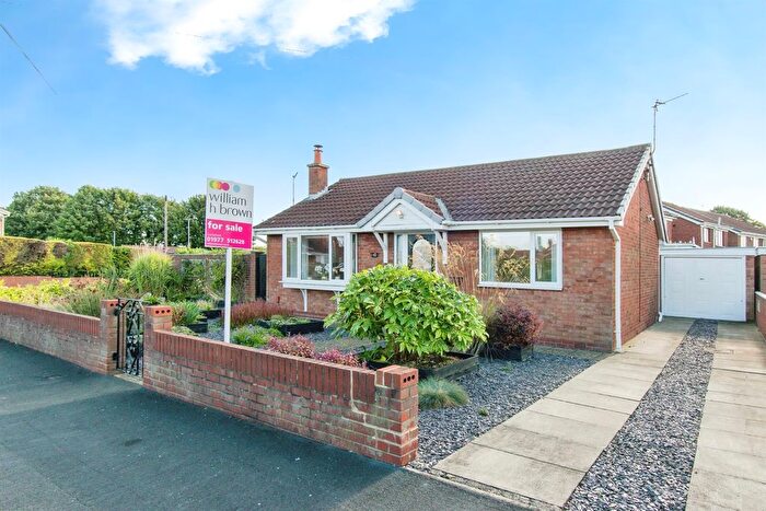2 Bedroom Detached Bungalow For Sale In Mayors Walk, Castleford, WF10