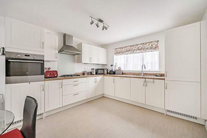 4 Bedroom Link Detached House For Sale In Seaking Road, Fremington, Barnstaple, Devon, EX31