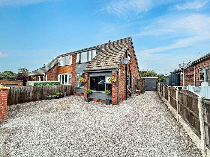 3 Bedroom Semi-Detached House For Sale In Ennerdale Close, Forton, PR3