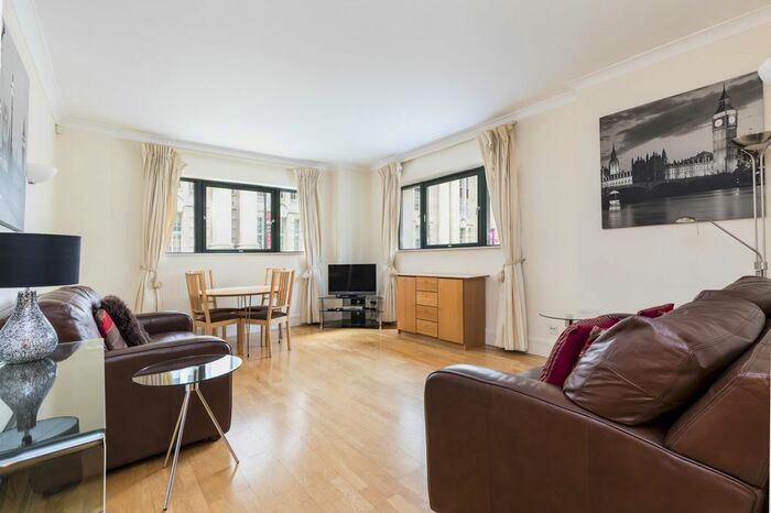 1 Bedroom Flat To Rent In Forum Magnum Square, Waterloo, London, SE1