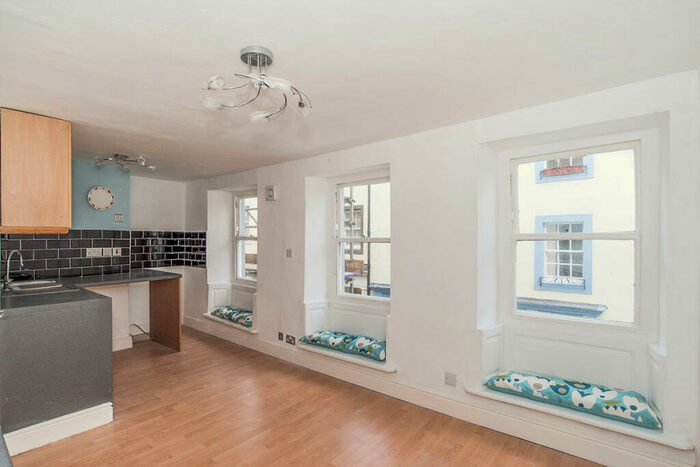 1 Bedroom Flat To Rent In Roper Street, Whitehaven, Cumbria, CA28