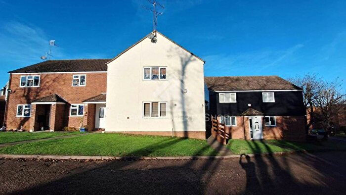 2 Bedroom Maisonette For Sale In Leat Close, Sawbridgeworth, CM21
