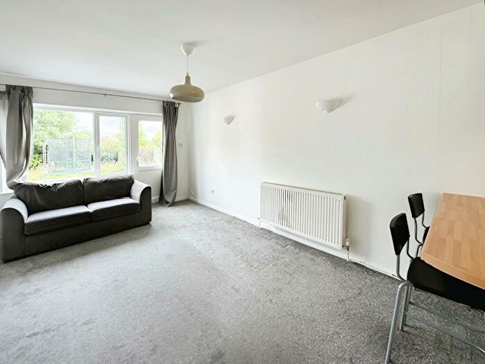 2 Bedroom House To Rent In Alexandra Park, Nottingham, NG3