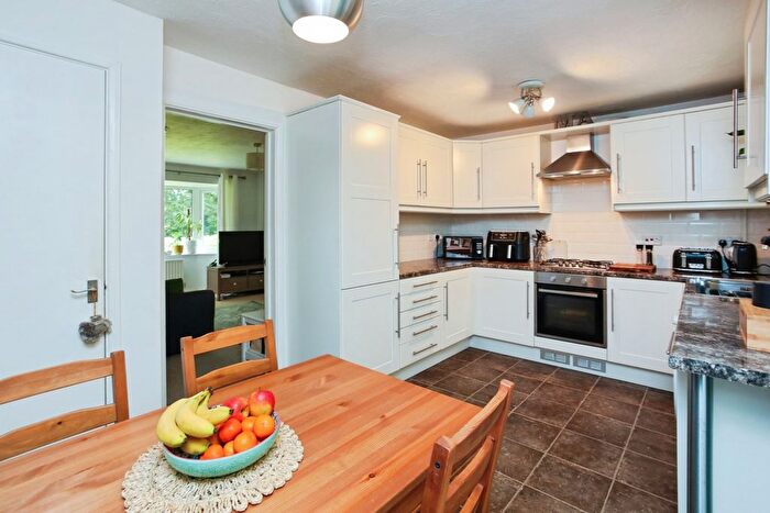 3 Bedroom Link Detached House For Sale In Foxglove Rise, Maidstone, Kent, ME14