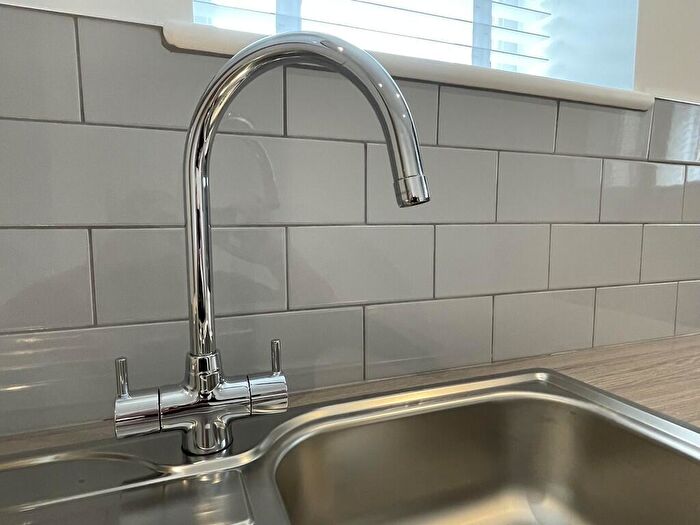 2 Bedroom Apartment To Rent In Roker Lane, Pudsey, LS28