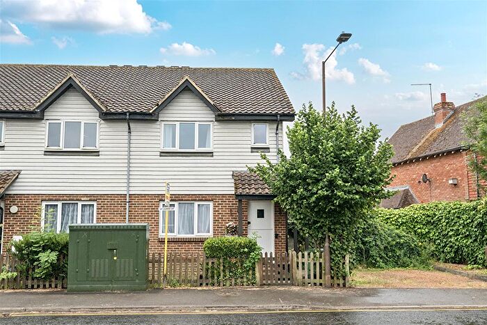 1 Bedroom Flat For Sale In Wheeler Street, Headcorn, Ashford, TN27