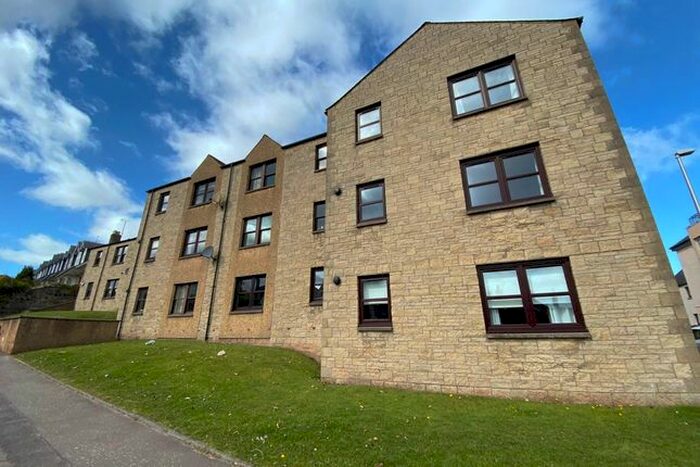 2 Bedroom Flat To Rent In James Street, St. Andrews, KY16