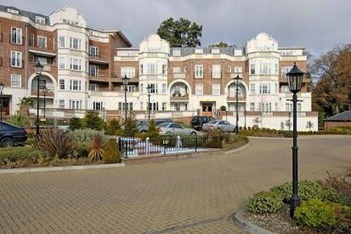 2 Bedroom Flat To Rent In Grand Regency Height, Ascot, SL5