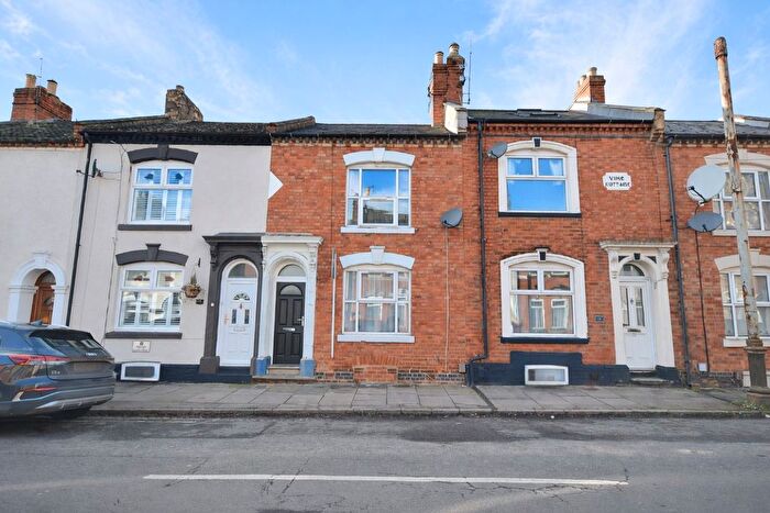 4 Bedroom Property For Sale In Hunter Street, Northampton, NN1