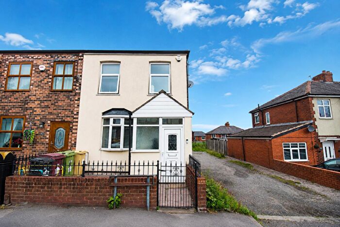 3 Bedroom Terraced House To Rent In Plodder Lane, Farnworth, Bolton, BL4