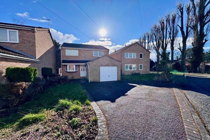 3 Bedroom Detached House To Rent In Wollaton Paddocks, Nottingham, NG8