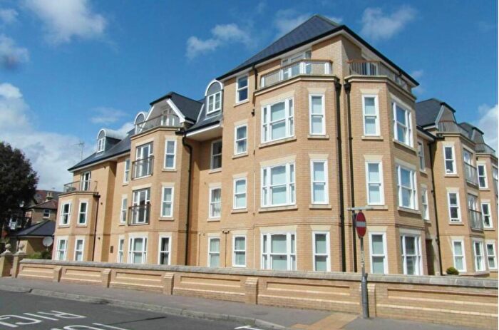 1 Bedroom Apartment For Sale In Penthouse, Kingswear Court, Lowestoft, NR33