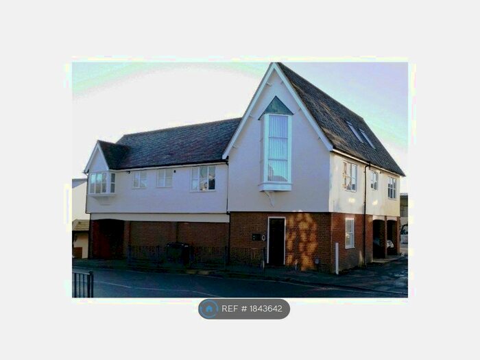 3 Bedroom Flat To Rent In Watton Road, Ware, SG12