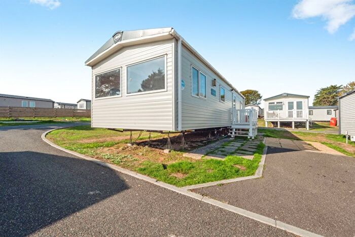 3 Bedroom Park Home For Sale In Preston Road, Preston, Weymouth, DT3