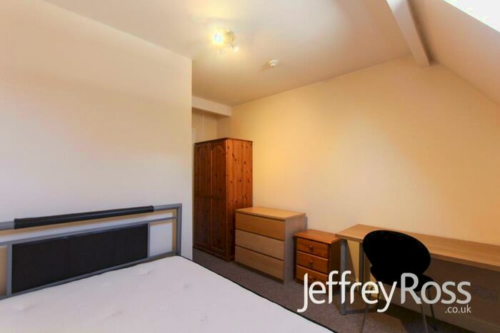 8 Bedroom Private Hall To Rent In Richmond Road, Roath, CF24