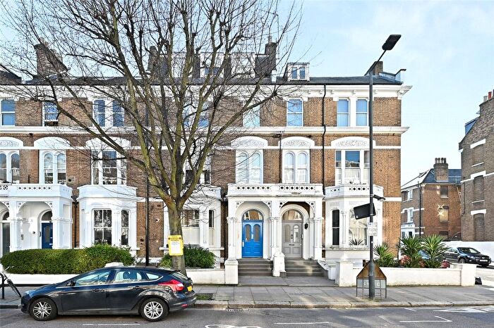 1 Bedroom Flat To Rent In Sinclair Road, Brook Green, London, W14