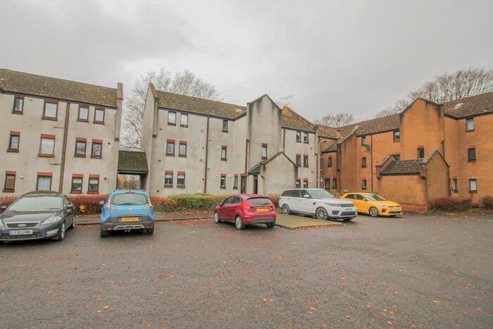 2 Bedroom Flat To Rent In Tulligarth Park, Alloa, FK10