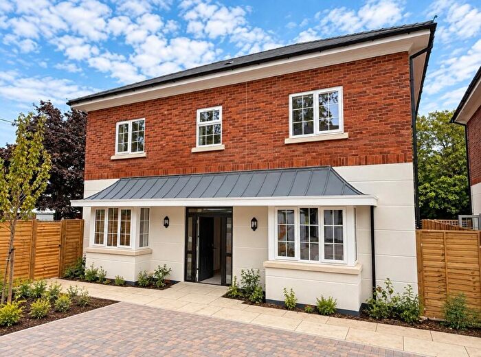 3 Bedroom Detached House For Sale In Providence Place, Anstey Lane, Alton, Hampshire, GU34