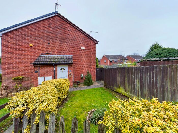 1 Bedroom Town House To Rent In Wood Link, Nottingham NG6