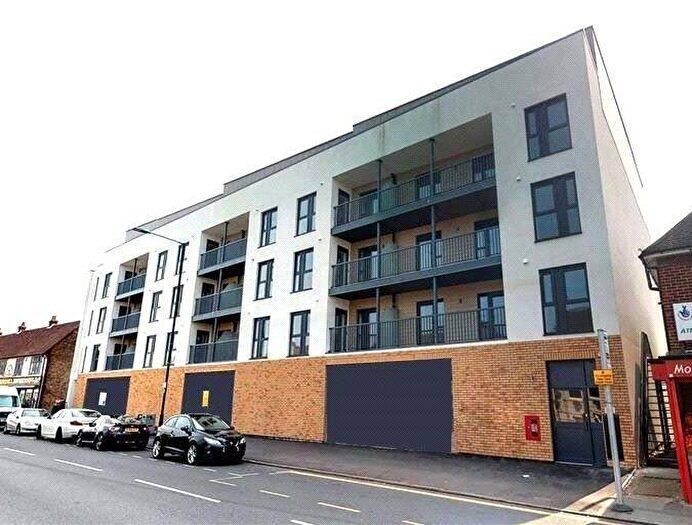 1 Bedroom Flat For Sale In Flat Grand Union House, Slough, Berkshire, SL2