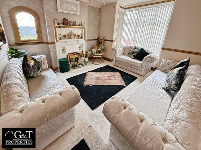 4 Bedroom Detached House For Sale In New Road, Dudley, DY2