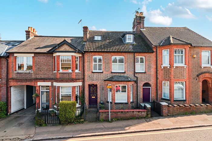 4 Bedroom End Of Terrace House For Sale In Kings Road, Berkhamsted, HP4