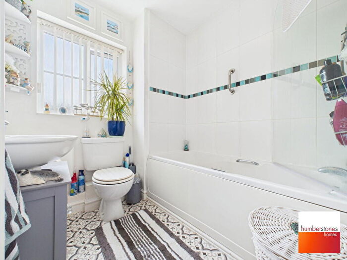 1 Bedroom Flat For Sale In Charter Place, Oldbury, B68