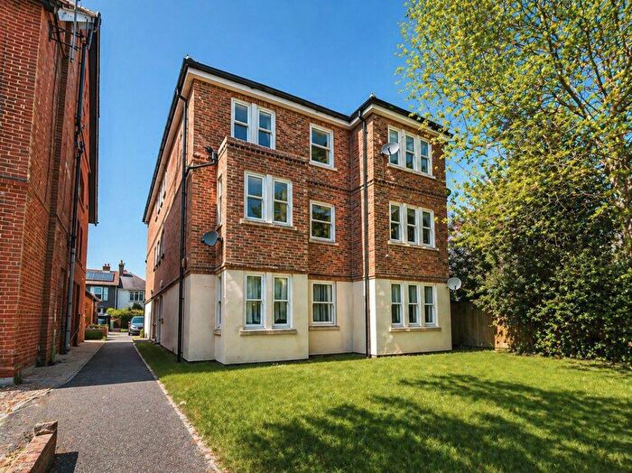 2 Bedroom Flat To Rent In Spring Garden Lane, Gosport, PO12