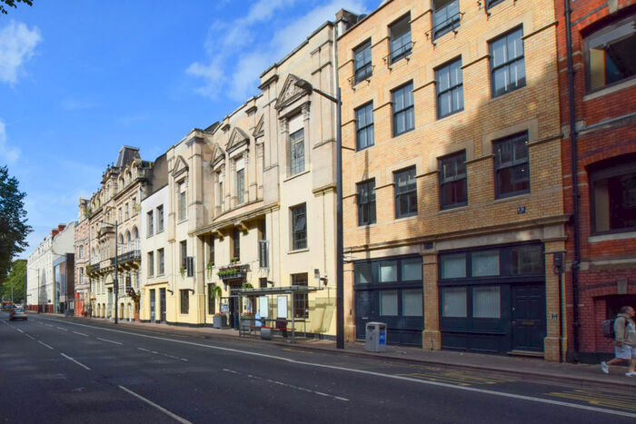 2 Bedroom Apartment To Rent In Flat, Westgate Street, CF10