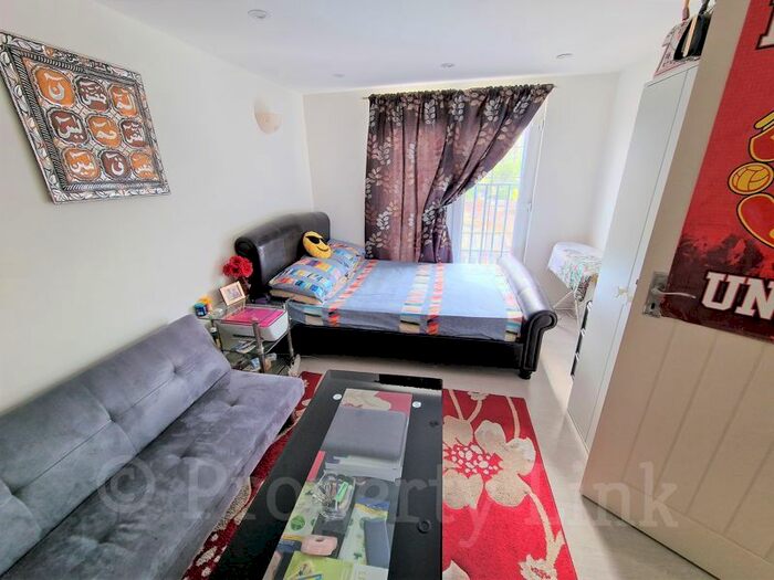 1 Bedroom Property To Rent In Wells Gardens, Cranbrook, Ilford, IG1