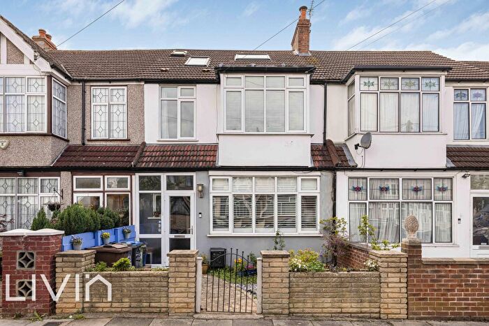 4 Bedroom Property For Sale In Beckway Road, Merton, London, Greater London, SW16