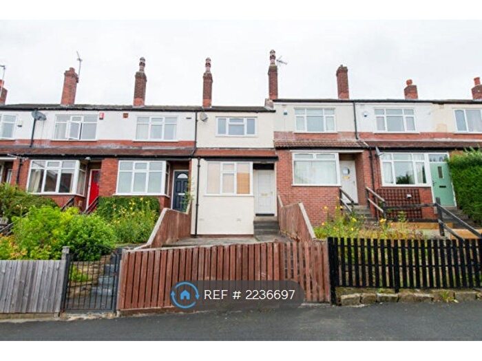 2 Bedroom Terraced House To Rent In Manor Avenue, Leeds, LS6