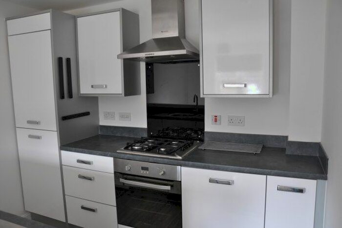 2 Bedroom Property To Rent In Inkerman Close, Bristol, BS7