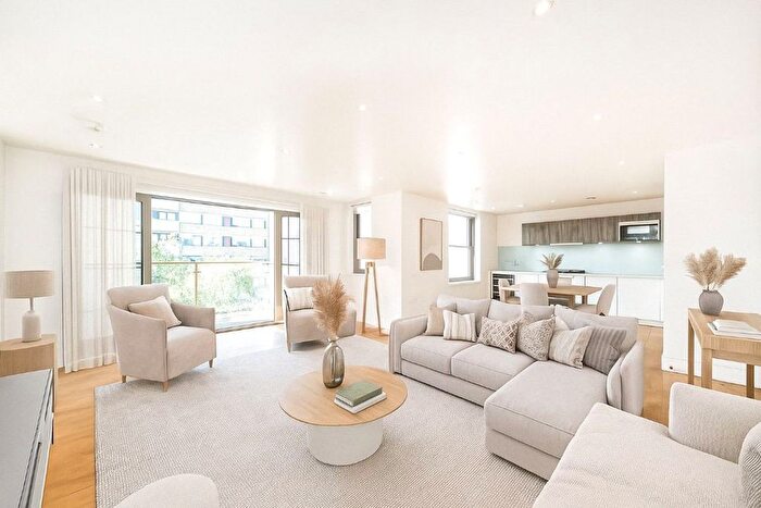 3 Bedroom Flat For Sale In Alexandra Road, St Johns Wood, St Johns Wood, NW8